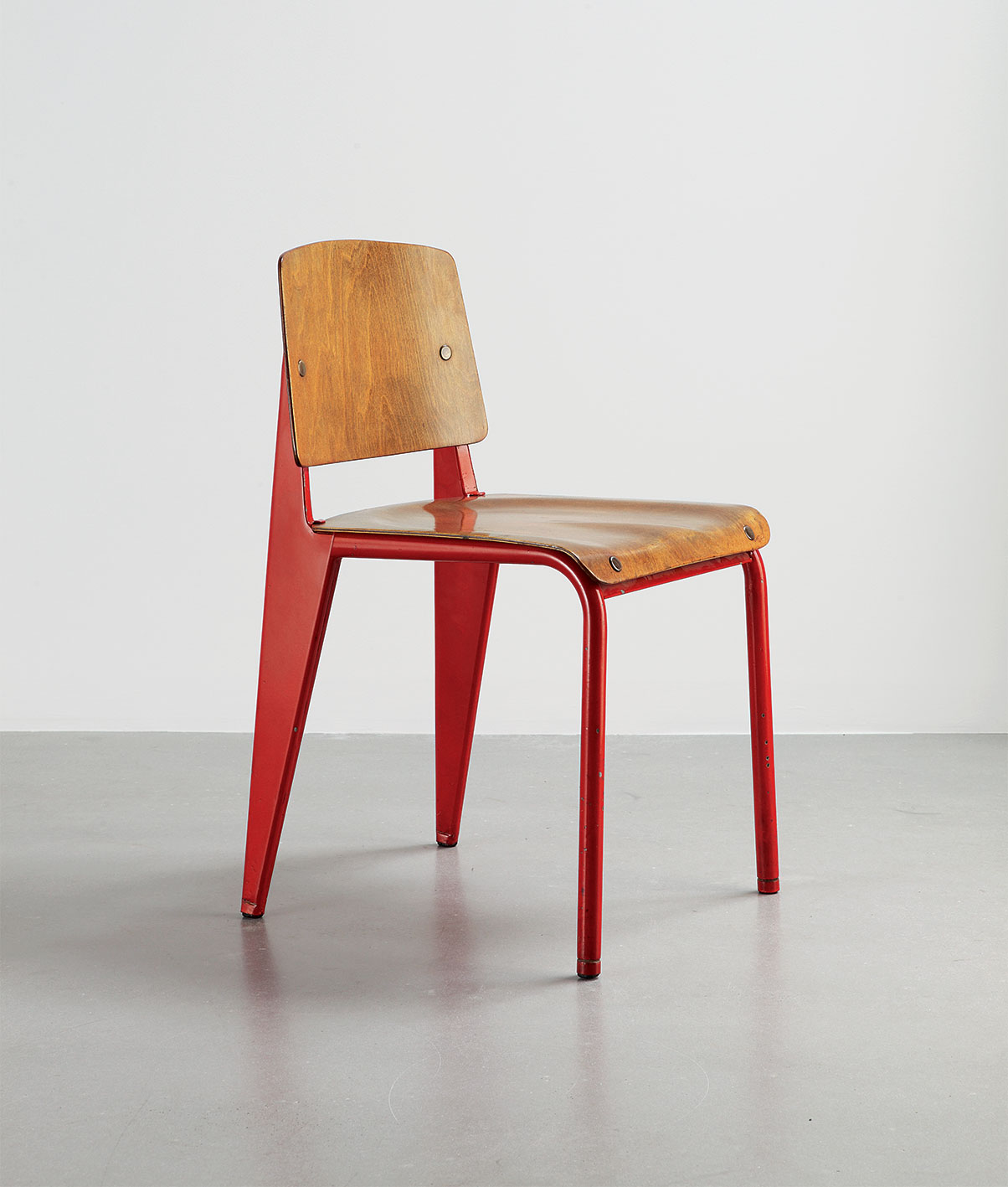 Chair no. 4, seat and backrest in molded plywood, 1934.