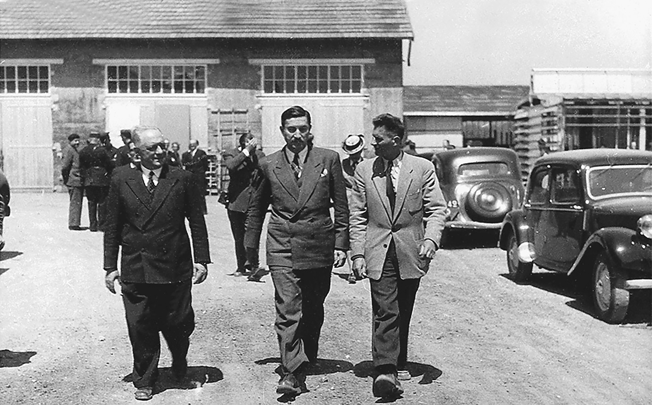 Eugène Claudius-Petit, minister for Reconstruction and Town Planning, visits the Ateliers Jean Prouvé, 1949.