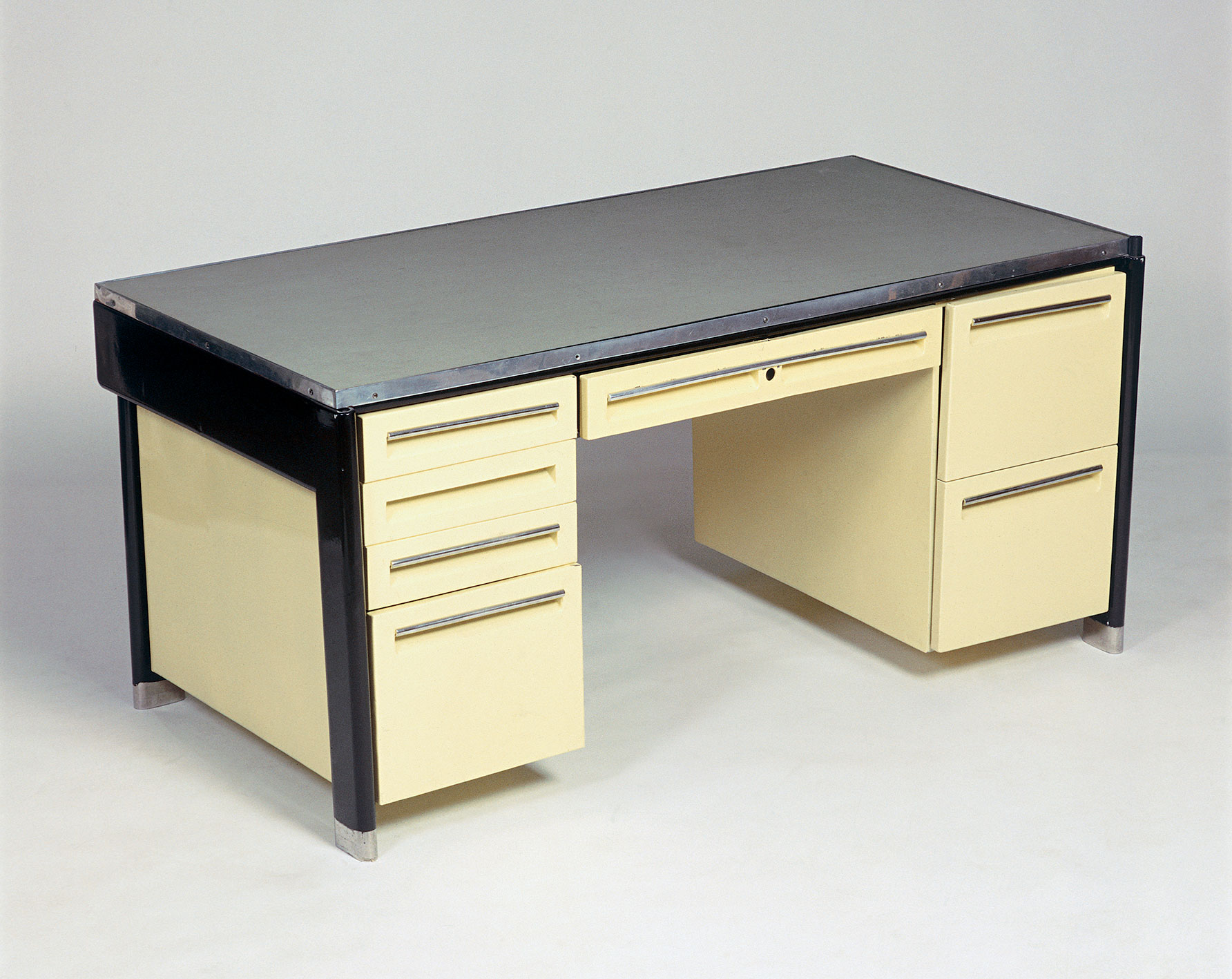 Desk type CPDE with variable fittings, variant with combined furnishing no. 4, 1934.