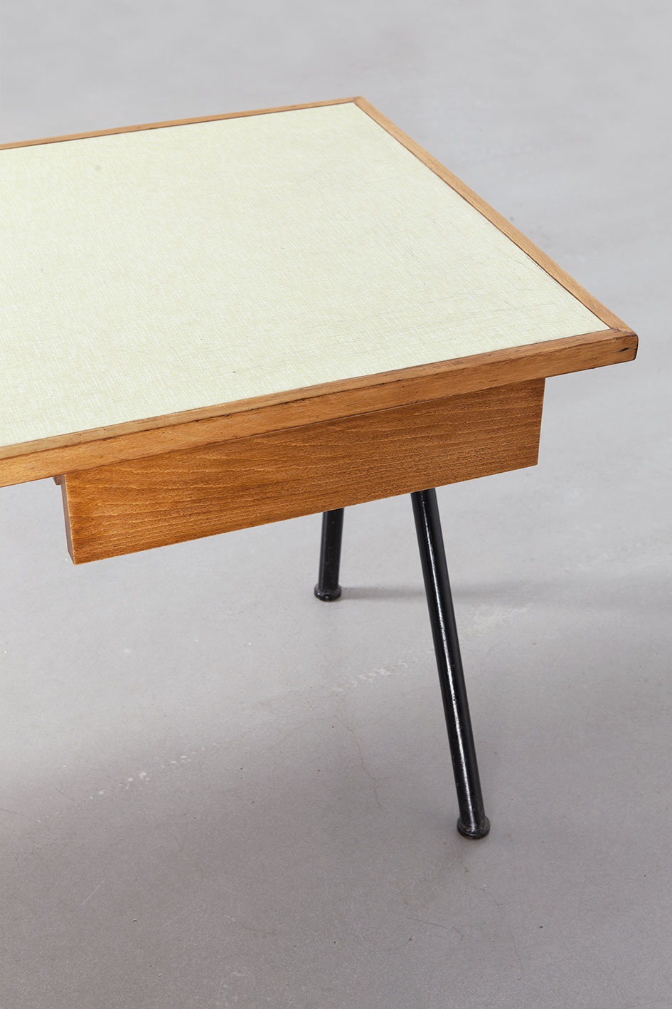 Desk with Compas base, variant with tube legs and desk top in laminated wood, 1955.