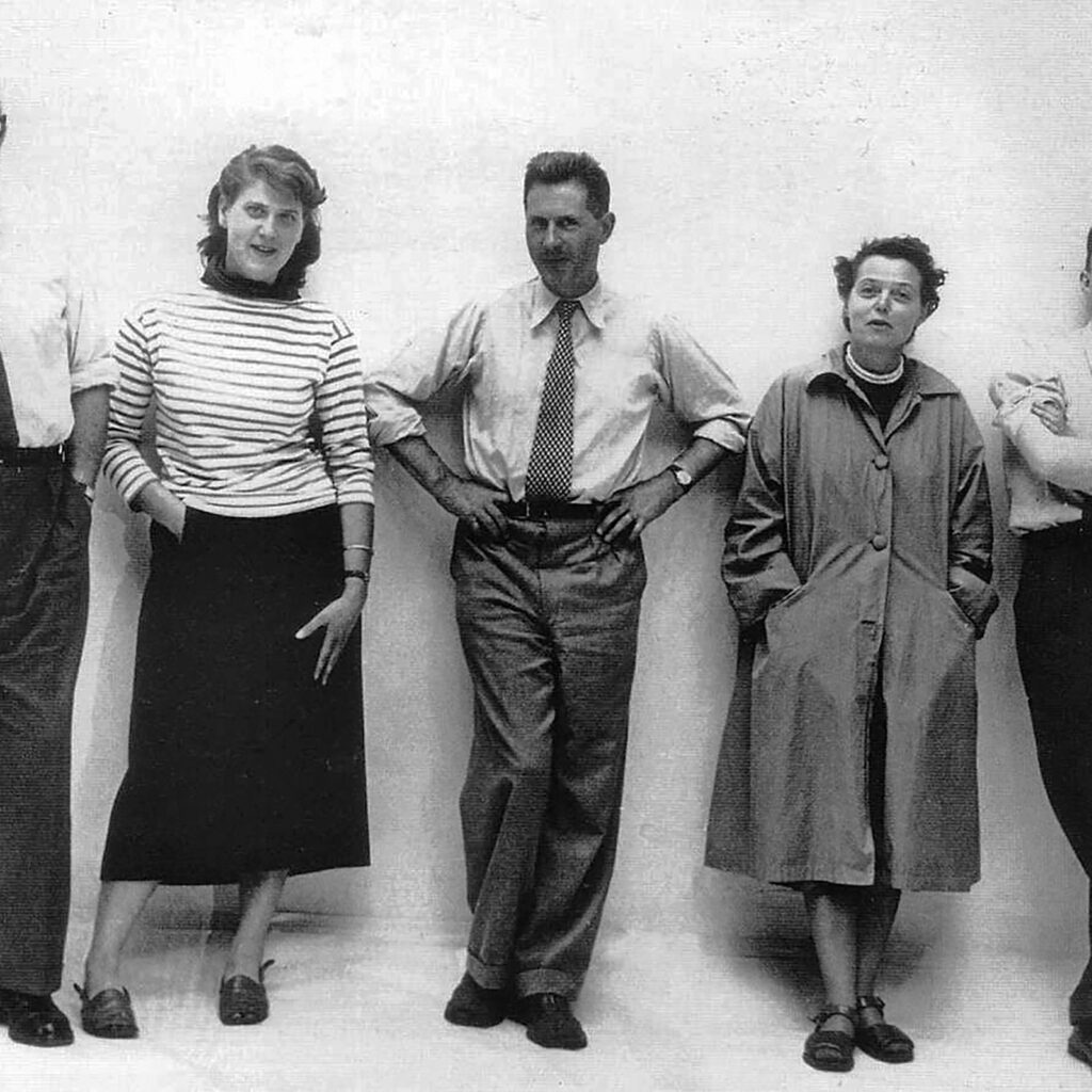 Steph Simon, Martha Villiger, Jean Prouvé, Charlotte Perriand et Patrice Ferrand, c. 1951.