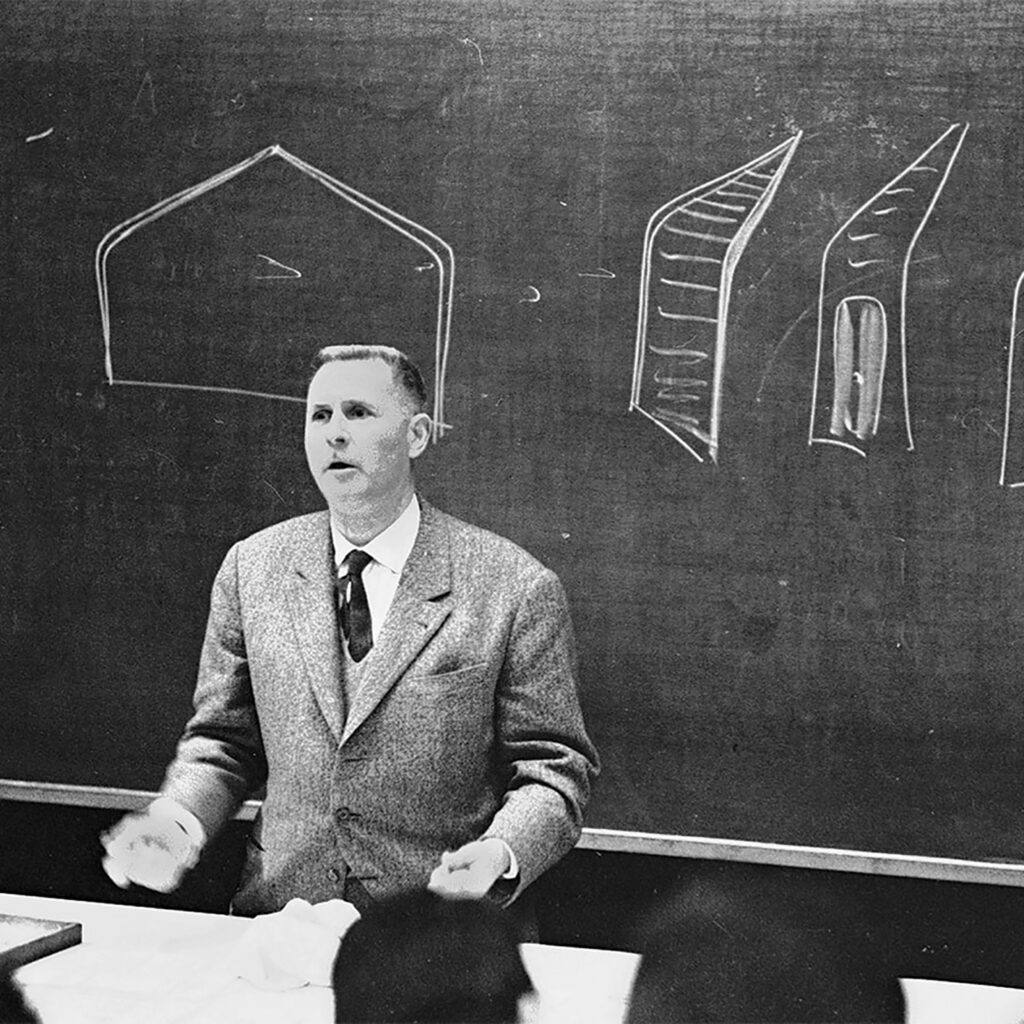 Jean Prouvé at the Conservatoire National des Arts et Métiers, Paris. Course on circular buildings, ca. 1960.