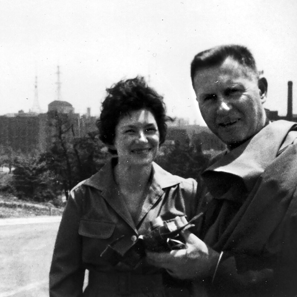 Jean Prouvé and Françoise Choay in Japan, 1969.