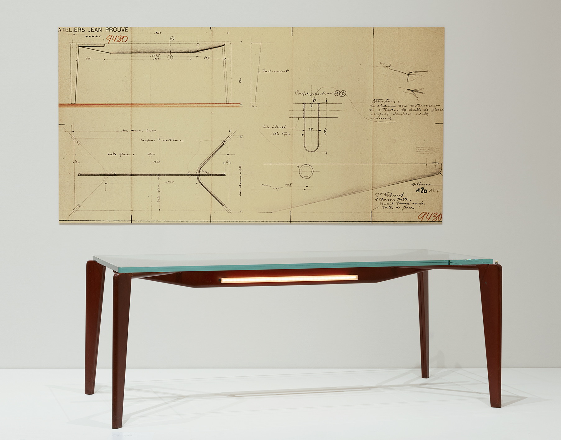 Flavigny table, model with thick glass table-top. Specially made for Dr Vichard 1944.