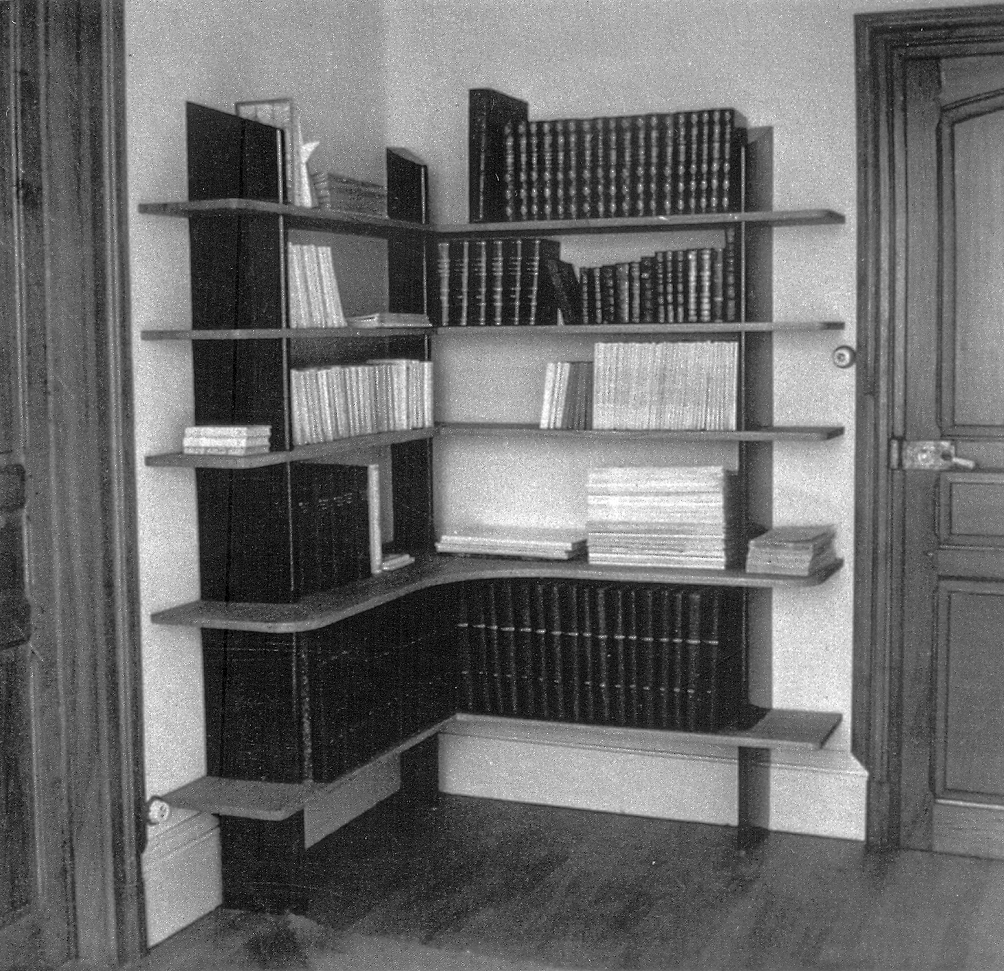 Corner bookcase, special commission. Pierre Chartreux’s house, Saint-Nicolas-de-Port, ca. 1942.