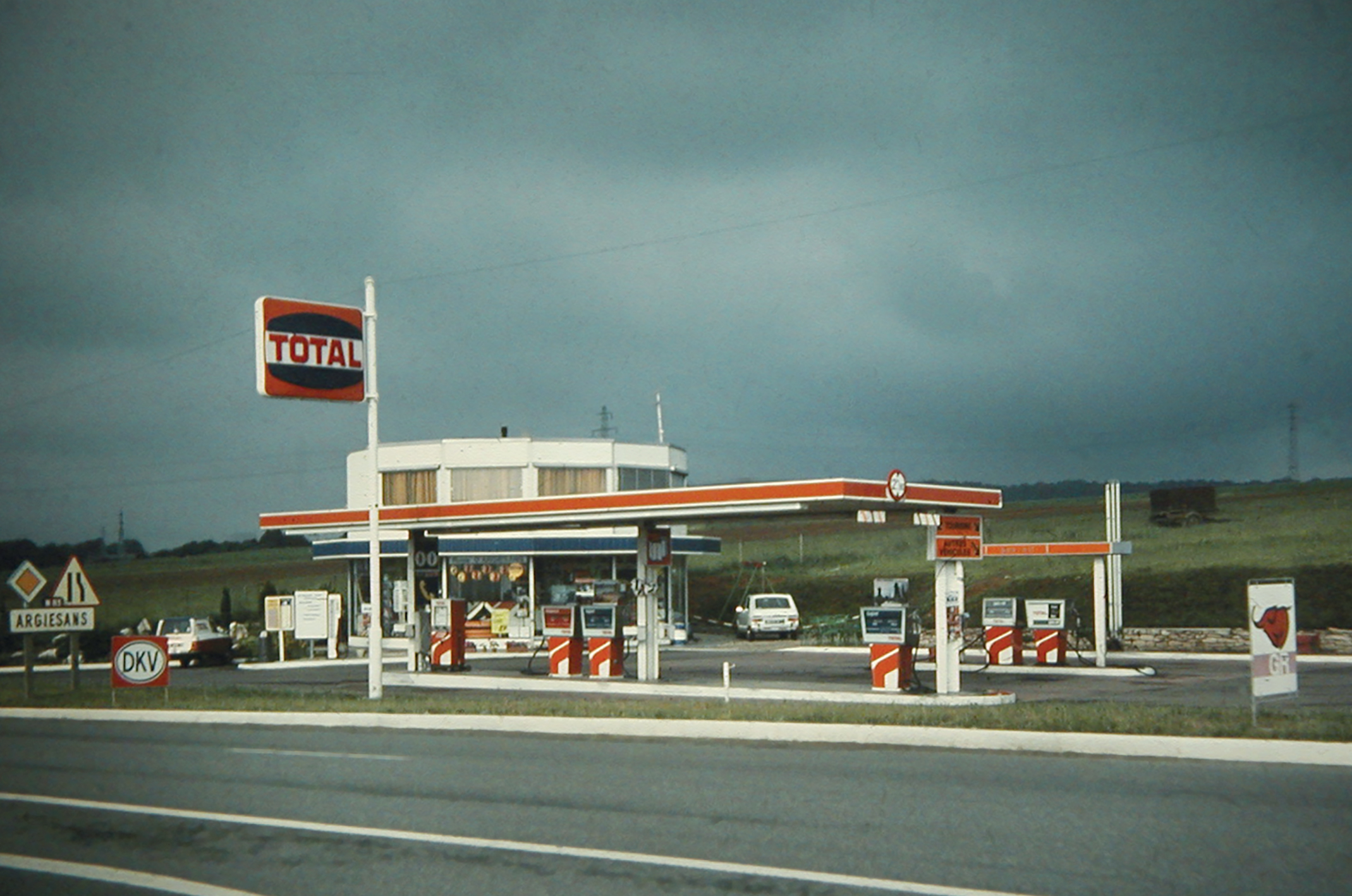 Total filling station, Argiesans, ca. 1970.