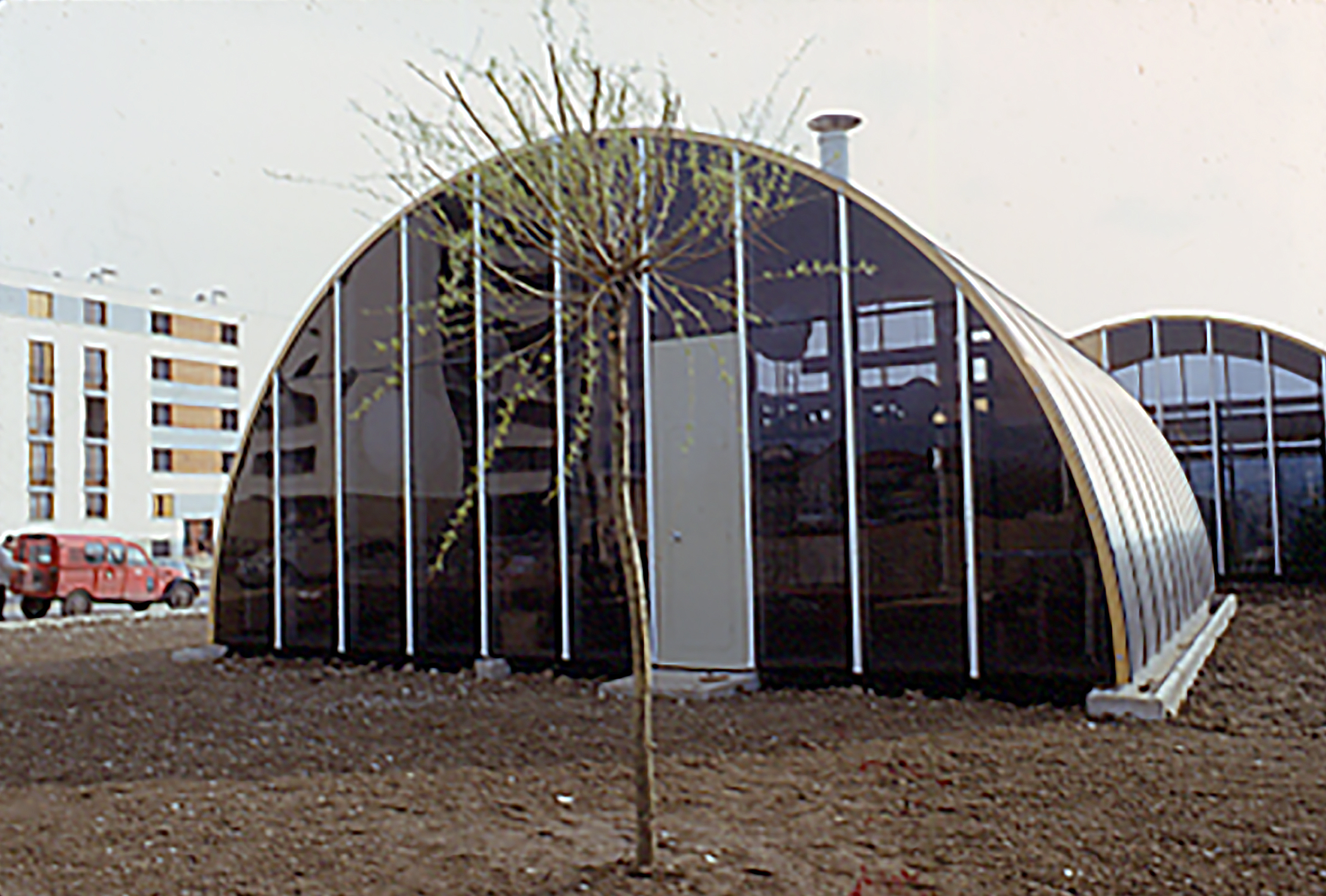 Club des Espérances, Ermont, 1967 (CIMT-Jean Prouvé), club de jeunes.