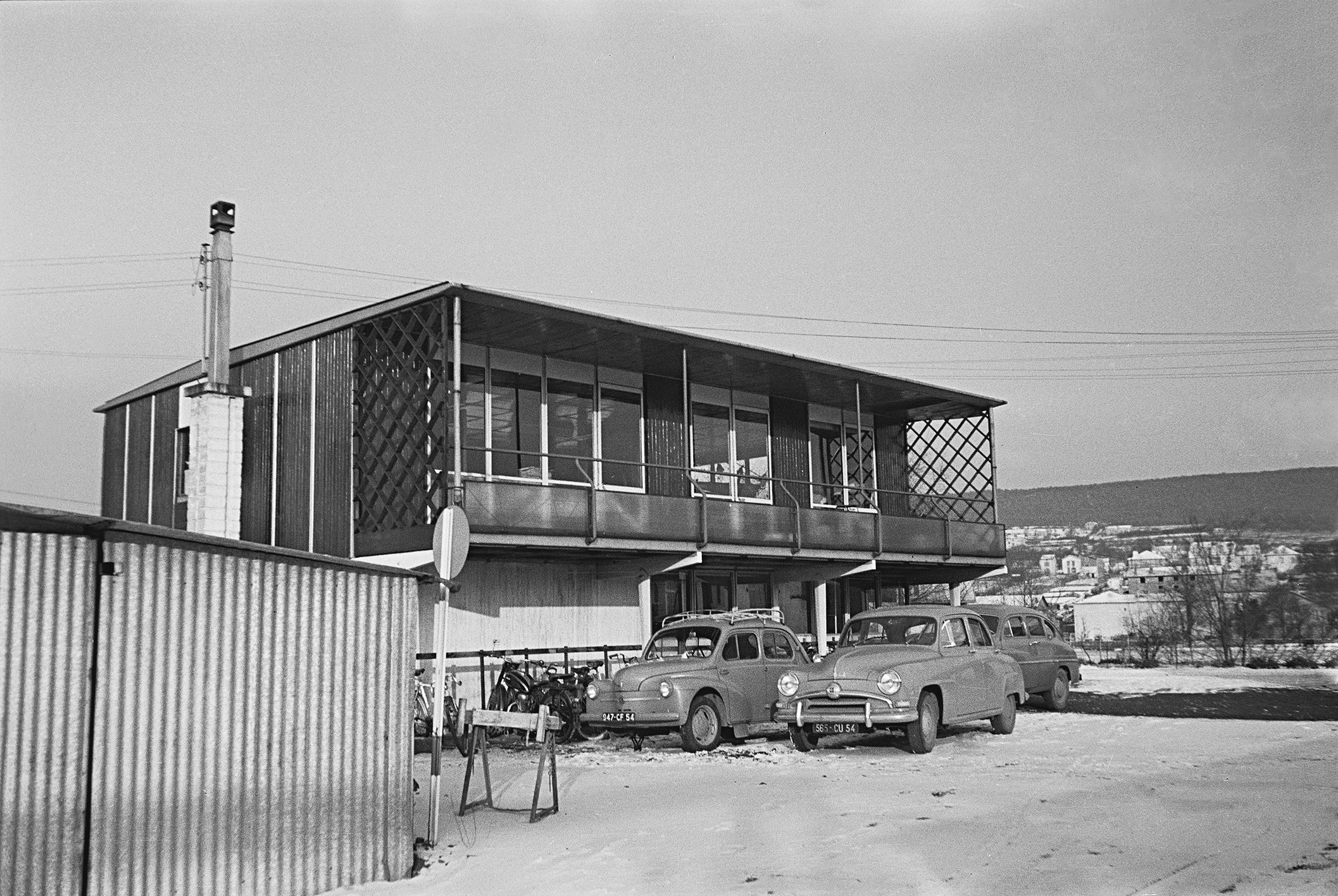 Bureau d’études des Ateliers Jean Prouvé, Maxéville, 1952.