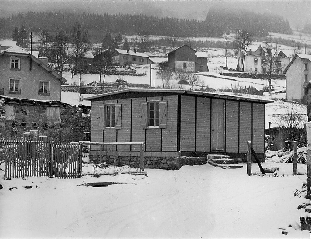 6x6 demountable house, Lorraine, 1944–45.