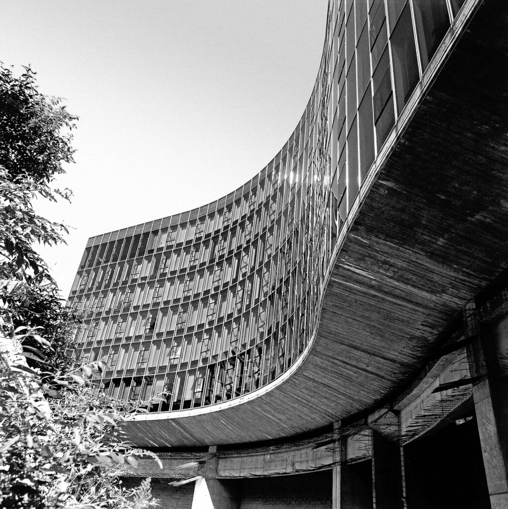 French Communist Party headquarters, Paris, 1970 (architect O. Niemeyer). Facades by Jean Prouvé.