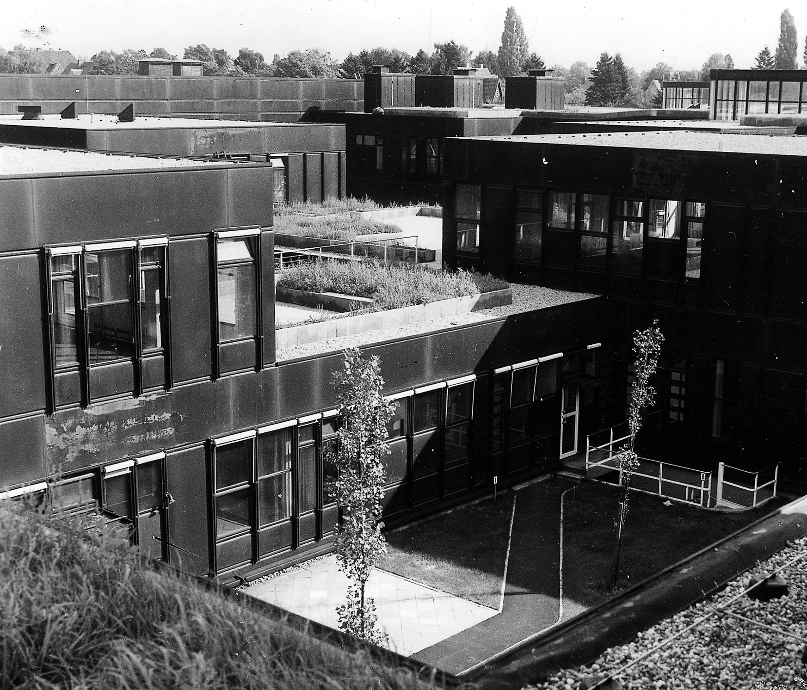 Système constructif et façades, Université libre, Berlin, 1965-1973 (G. Candilis, A. Josic, S. Woods et M. Schiedhelm, arch.).