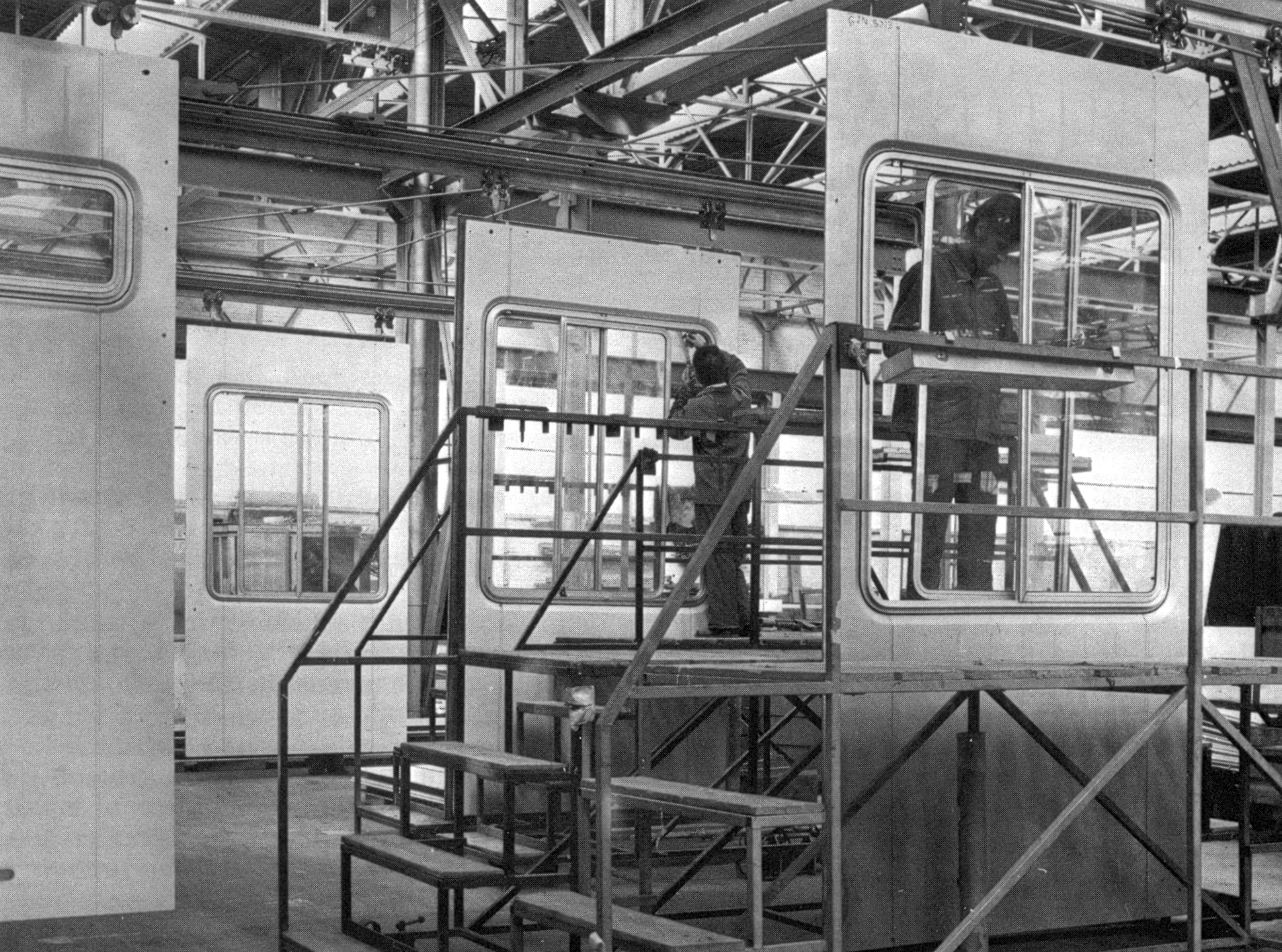 CIMT plant, Valenciennes. Assembling the panels designed by Jean Prouvé, 1963.