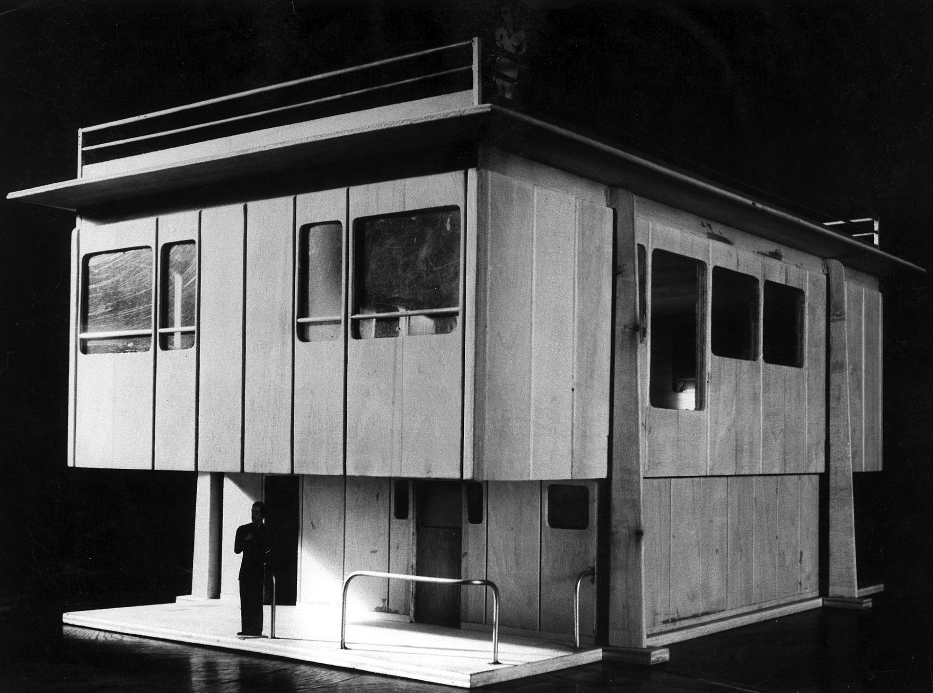 Design for a prefabricated metal house (architects E. Beaudouin and M. Lods), 1938-1944.