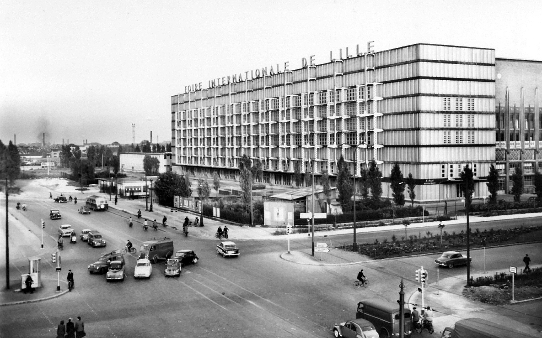 Facades for the Palais de la Foire, Lille, 1950–1951 (P. Herbé, M. L. Gauthier, architect).