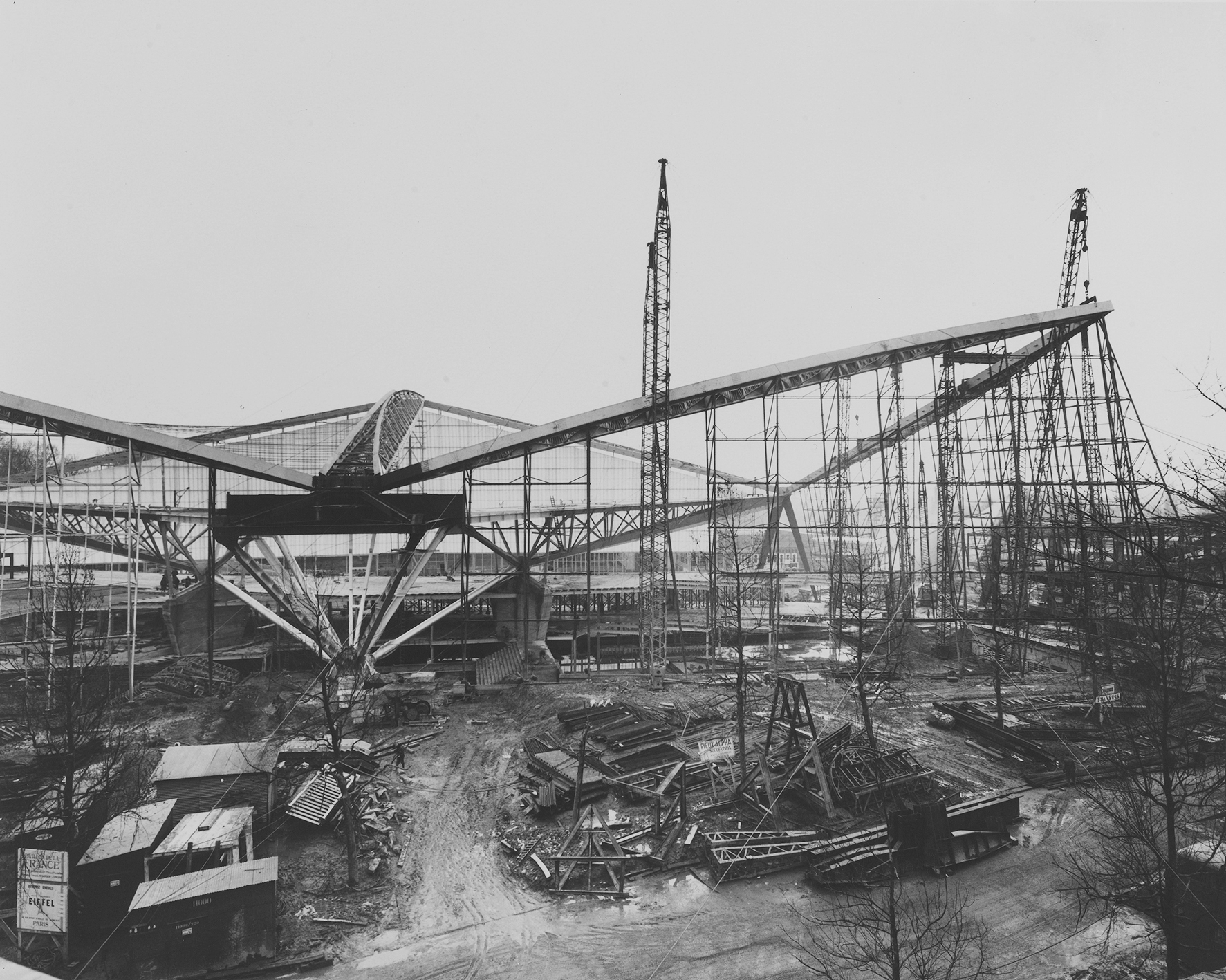 Pavillon de la France (G. Gillet, architect), Exposition Universelle, Bruxelles, 1956-58. View of the building site.