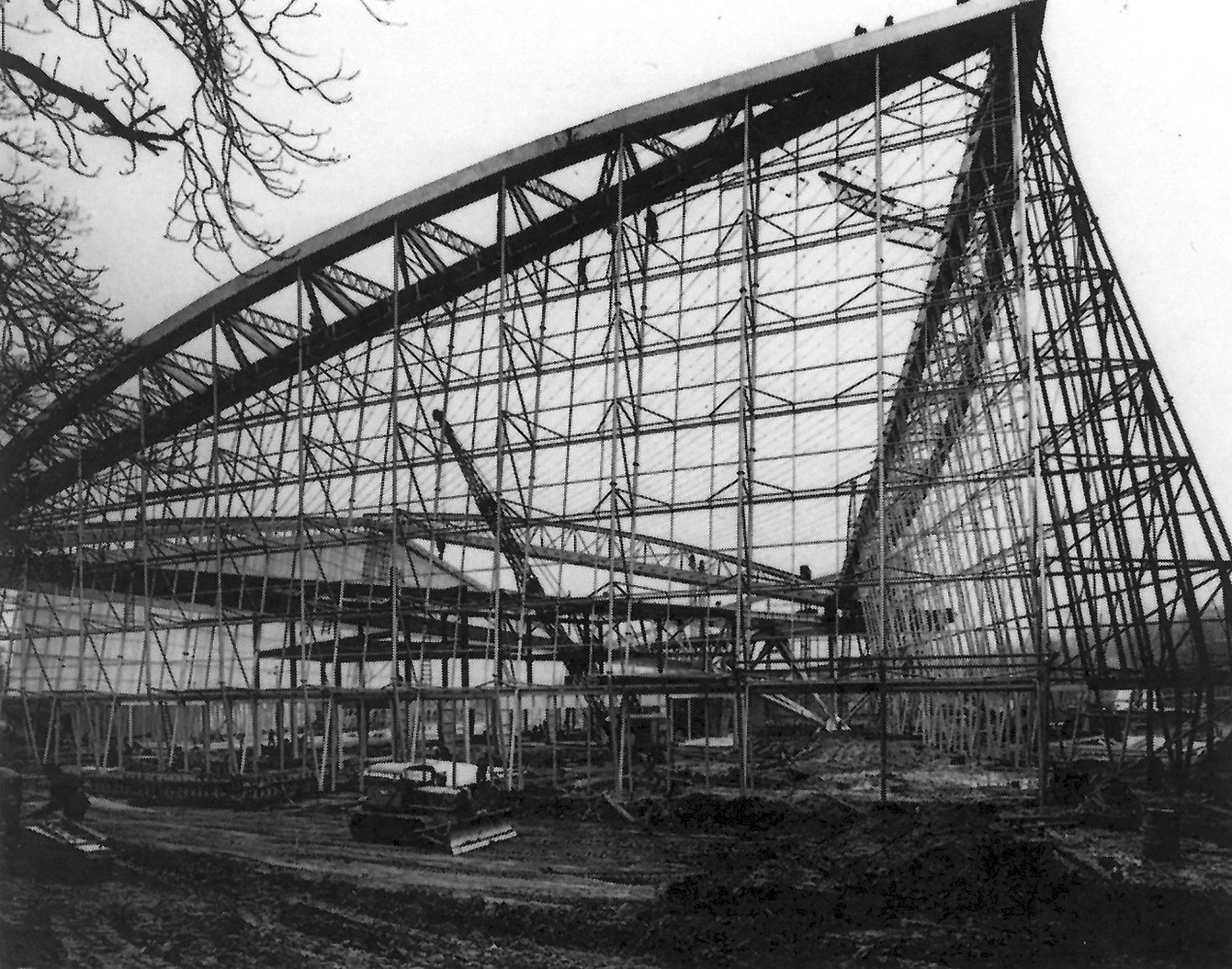Pavillon de la France (G. Gillet, architect), Exposition Universelle, Bruxelles, 1956-58. View of the building site.