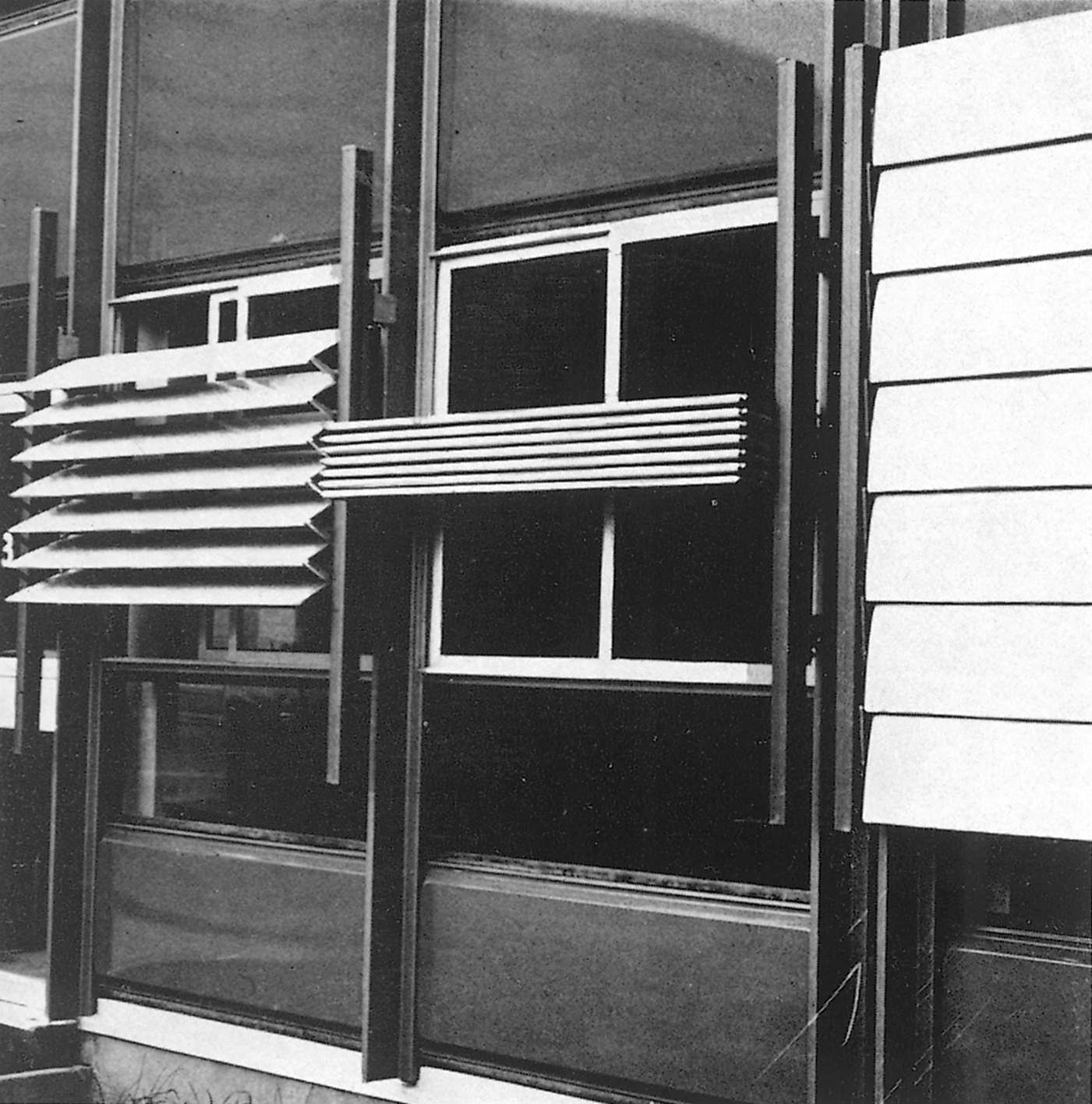 La Dullague school complex, Béziers (architects D. Badani, P. Roux-Dorlut, 1964). Adjustable sun shutter facade panels designed by Jean Prouvé, c. 1965.