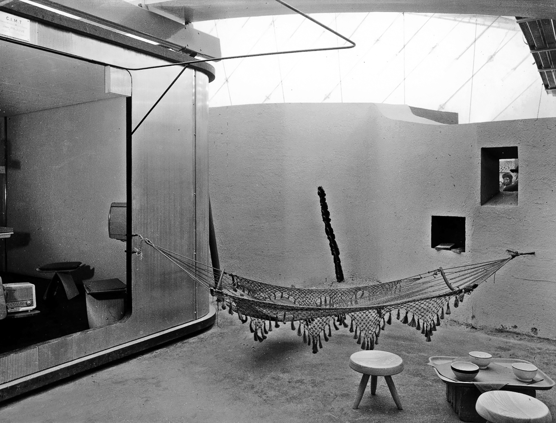 Saharan house, 1957 (CIMT-Jean Prouvé). Exhibition, Salon des Artistes Décorateurs, Paris, March 1958. Jean Prouvé and Charlotte Perriand, interior fitting.
